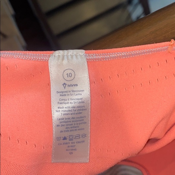 Ivivva tank - Picture 3 of 4